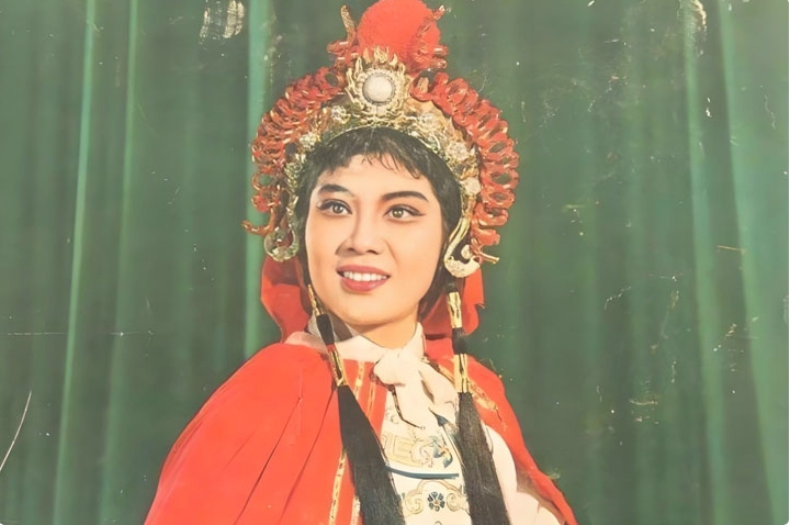 保定老调《红灯照》演唱：王贯英