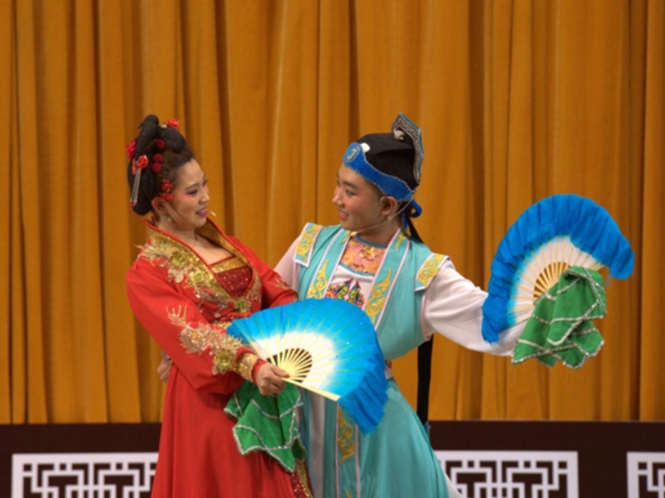 二人转合集 纤夫的爱 穷鬼娶仙女 西厢观画等mp4视频打包下载